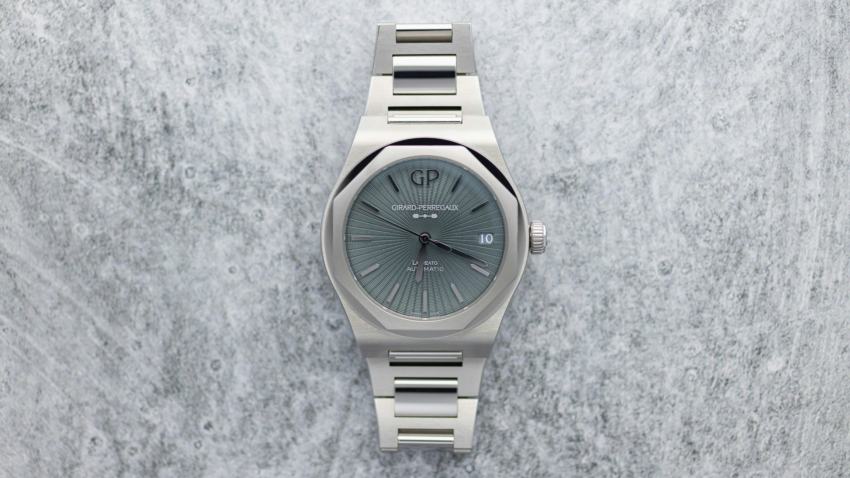 Girard-Perregaux Laureato 42mm "Infinite Grey"